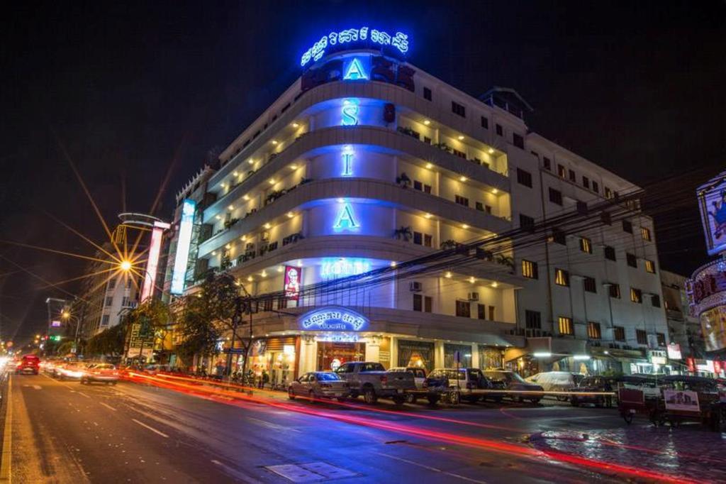 Asia Hotel Phnom Penh Exterior photo